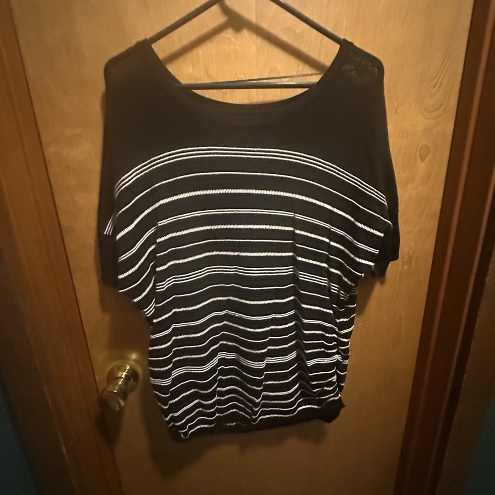 Apt. 9 Black and White Striped Short Sleeve Top
